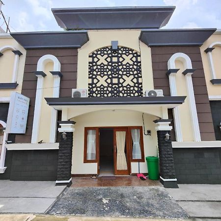 Adiputra Guesthouse 2 By Homiq Ngabean Exteriör bild